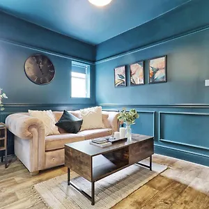Apartment Comfort -, Southend-on-Sea